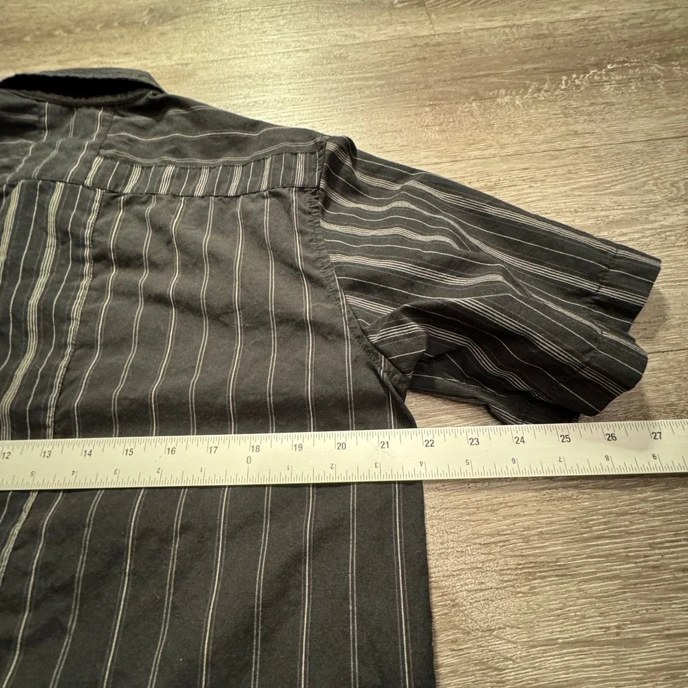 Vintage Quiksilver Shirt Mens Small Black Striped Poly Cotton Casual Skate VTG